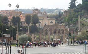 325 Rooms Ai Fori
